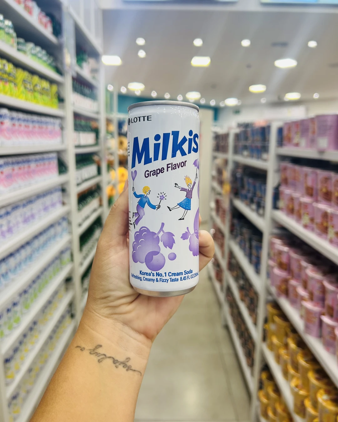 Bebida Coreana Refrigerante Leite Milkis Lotte 250ml Sabor Uva